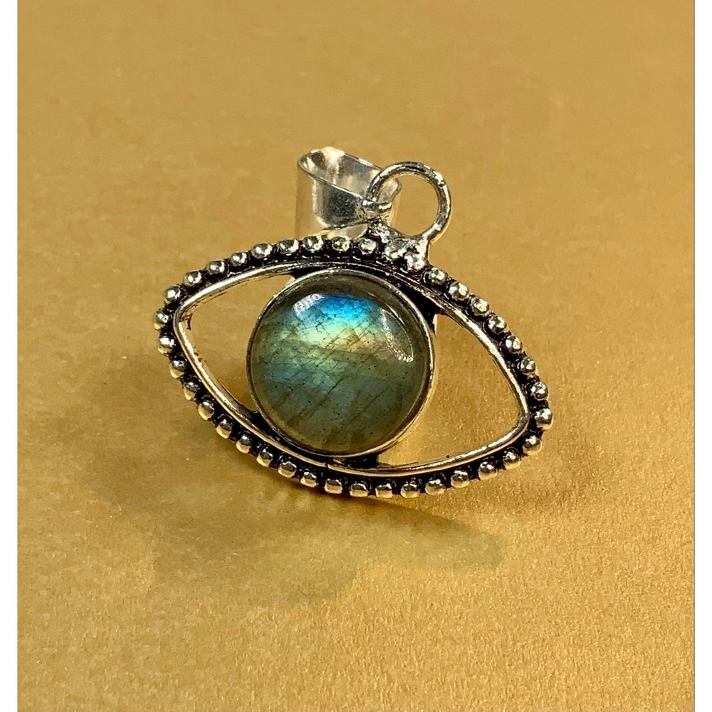 💚💙✨ Labradorite Evil Eye Pendant ✨💙💚